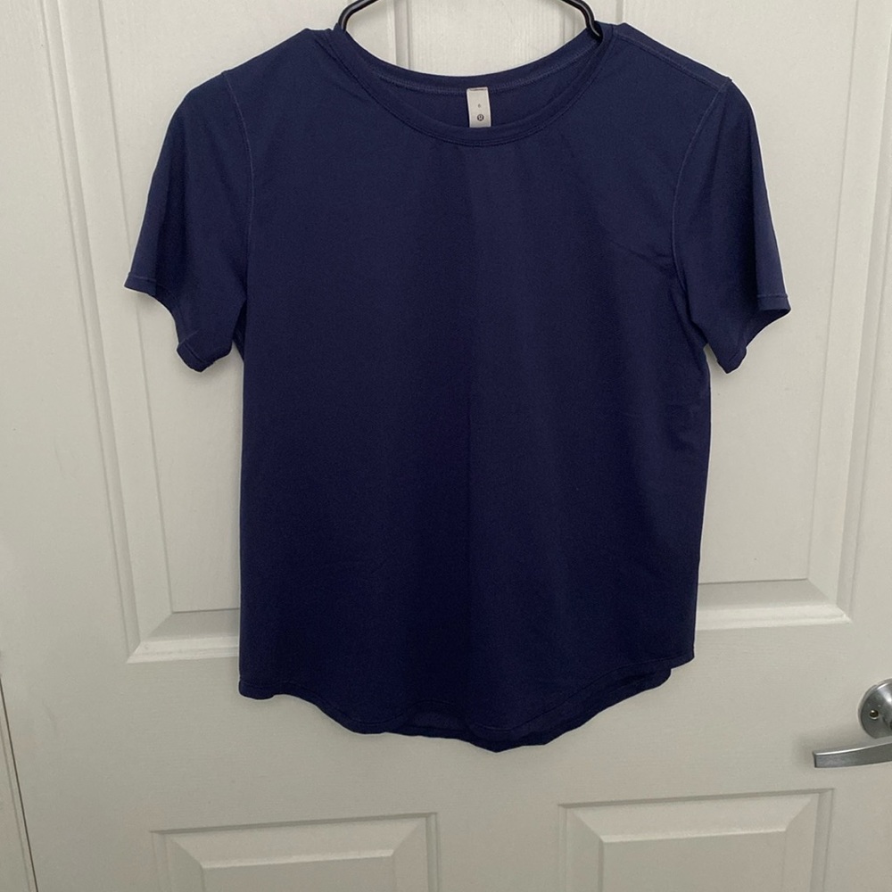 Lululemon T Shirt